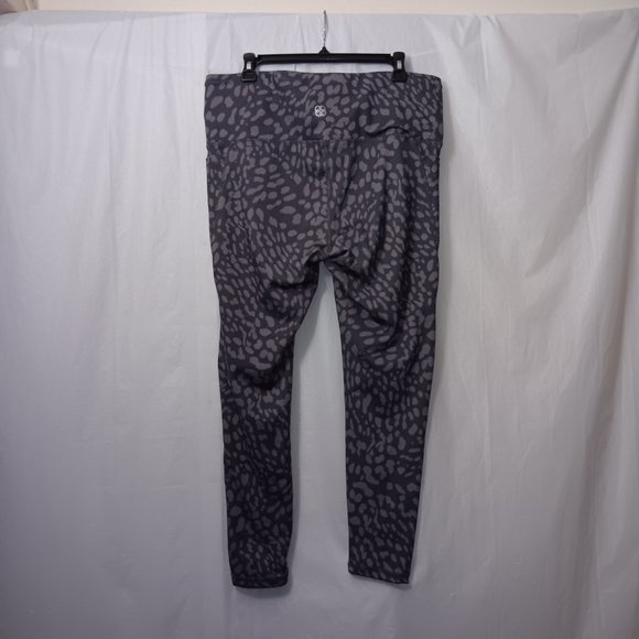 DAISY FUENTES FIT ANIMAL PRINT ACTIVEWEAR LEGGINGS - Picture 6 of 10